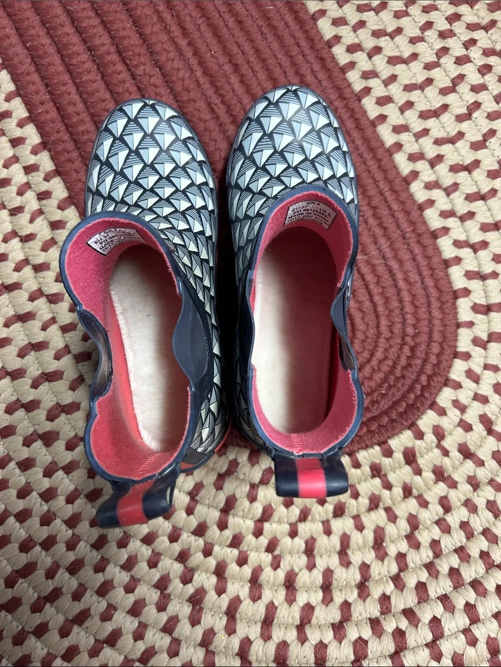 Joules Black & White Geometric Chelsea Rain Boots with Pink Trim